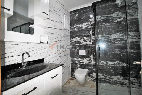 3+1 Apartment in Eyup, Turkey No. 17490 2