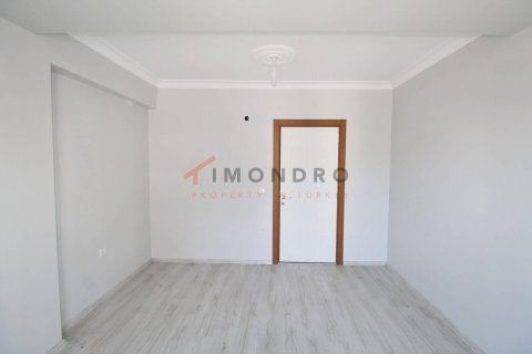 3+1 Apartment in Eyup, Turkey No. 17490 8