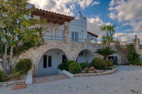 3 bedrooms Villa in Chania, Greece No. 64793 9