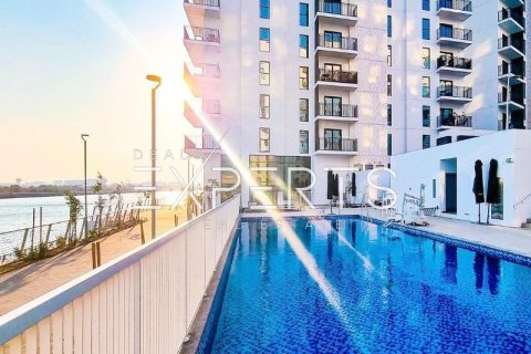 3 dormitorios Apartment en  Yas Island, UAE No. 9947 1