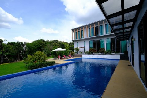 4 dormitorios House en Chiang Mai, Thailand No. 2522 3