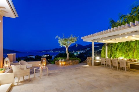 6 bedrooms Villa in Chania, Greece No. 48103 12