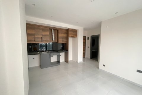 2+1 Apartment en Mahmutlar, Turkey No. 12778 24