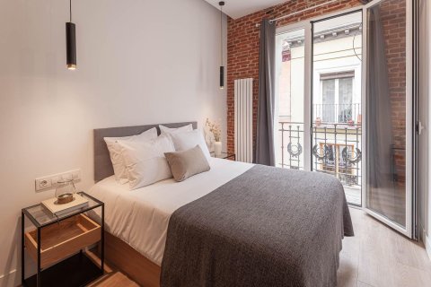 3 chambres Appartement à Madrid, Spain No. 26855 3