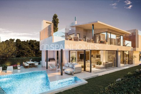 6 bedrooms Villa in Fuengirola, Spain No. 26850 1