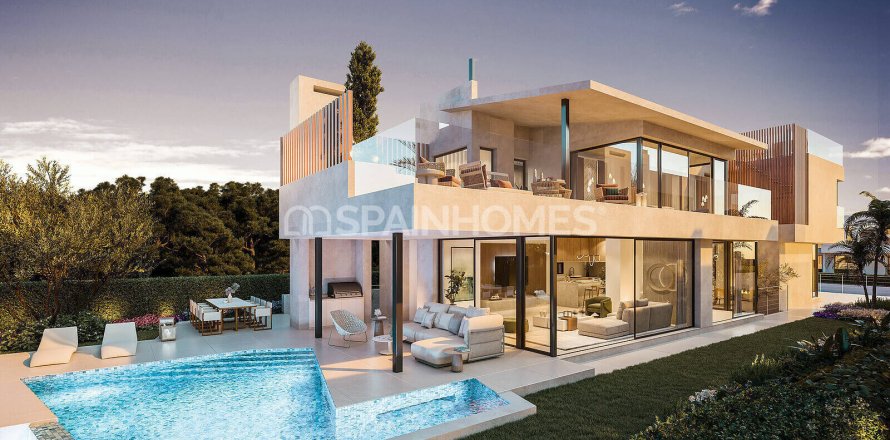 6 bedrooms Villa in Fuengirola, Spain No. 26850