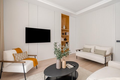 2 dormitorios Apartment en Madrid, Spain No. 26910 3