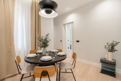 2 bedrooms Apartment in Madrid, Spain No. 26910 6