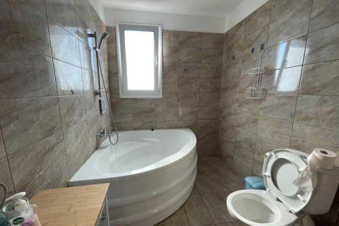 4 bedrooms Villa in Germasogeia, Cyprus No. 63263 12