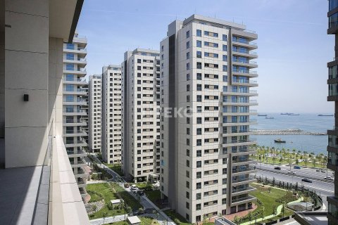 5+2 Apartment en Istanbul, Turkey No. 11204 3