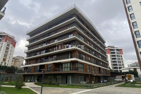 2+1 Apartment in Istanbul, Turkey No. 11189 19