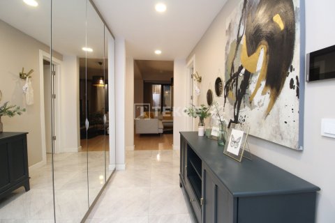 2+1 Apartment en Istanbul, Turkey No. 11189 3