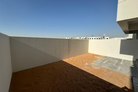 3 dormitorios Townhouse en  Yas Island, UAE No. 7607 17