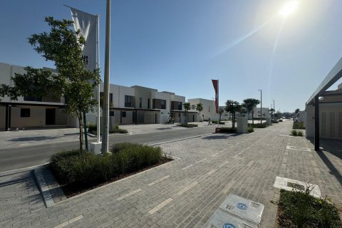 3 dormitorios Townhouse en  Yas Island, UAE No. 7607 18