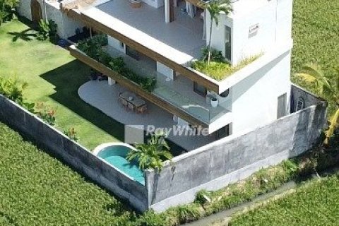 4 bedrooms Villa in Kediri, Indonesia No. 22696 2