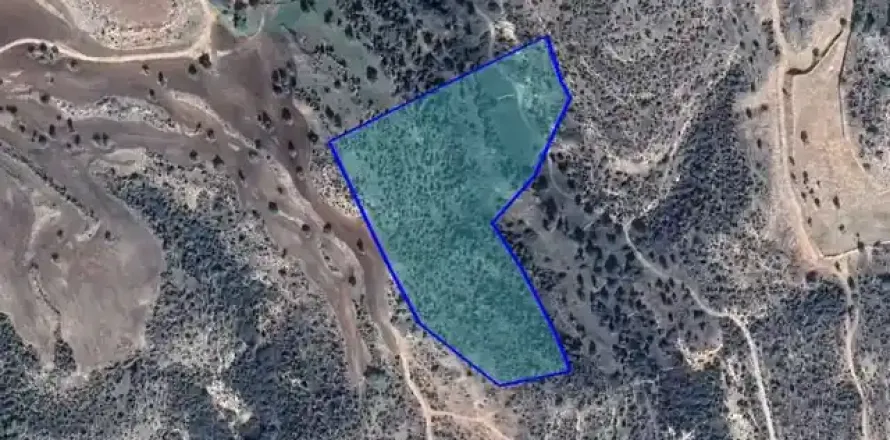 25753m² Land en Pissouri, Cyprus No. 41715