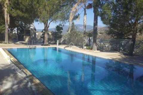 5 dormitorios House en Kalo Chorio, Cyprus No. 75279 1