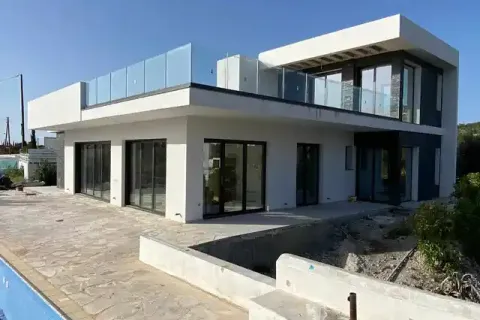 3 bedrooms Villa in Pegeia, Cyprus No. 30352 1