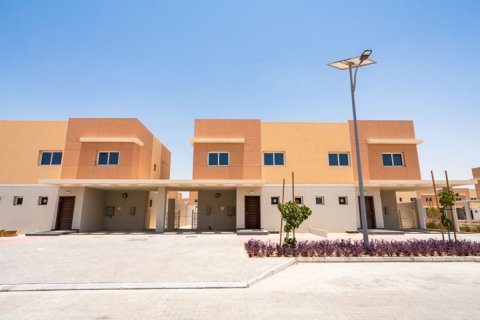 3 dormitorios Townhouse en Al Samha, UAE No. 5812 2