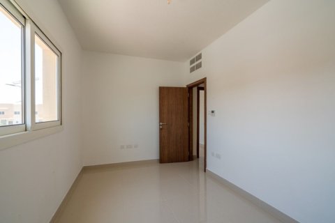 3 bedrooms Townhouse in Al Samha, UAE No. 5812 13