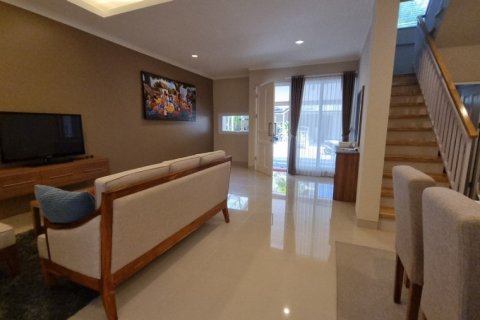 3 bedrooms House in Jimbaran, Indonesia No. 22854 4