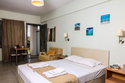 21 bedroom Hotel in Central Macedonia, Greece No. 52384 5