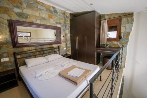 7 dormitorios Hotel en Central Macedonia, Greece No. 52380 8