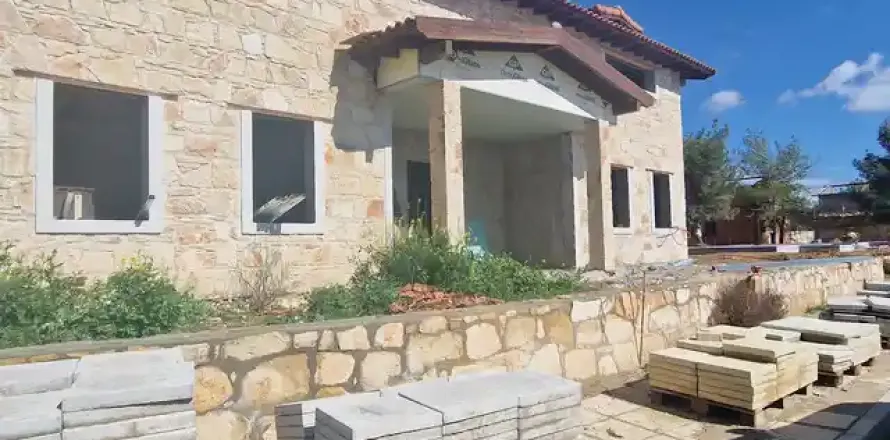 5 bedrooms House in Souni–Zanatzia, Cyprus No. 31780