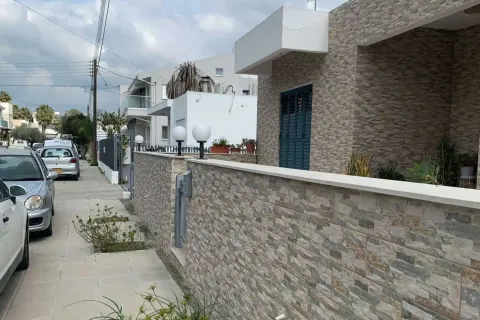 3 bedrooms House in Nicosia, Cyprus No. 31779 7