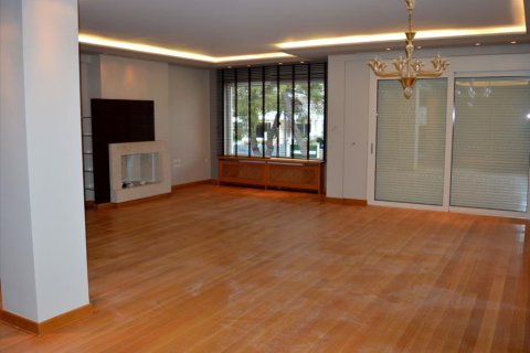 2 bedrooms Villa in Athens, Greece No. 49577 1