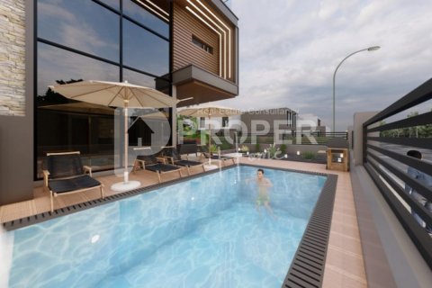 5 rooms Villa in Muratpasa, Turkey No. 21675 1