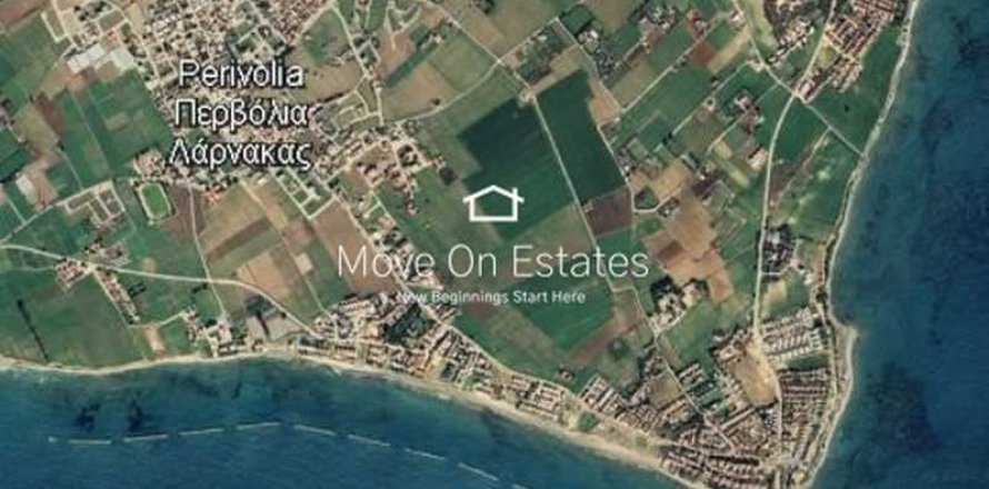 7977m² Land in Pervolia, Cyprus No. 71773