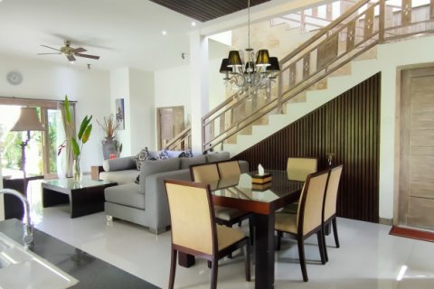 3 bedrooms Villa in Seminyak, Indonesia No. 23010 3