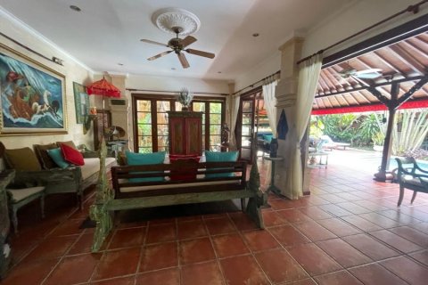 4 bedrooms Villa in Seminyak, Indonesia No. 23001 10