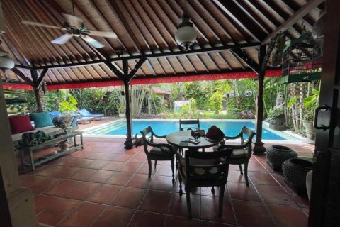 4 bedrooms Villa in Seminyak, Indonesia No. 23001 11