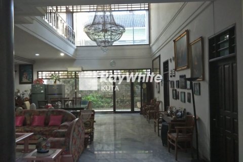 6 bedrooms House in Denpasar, Indonesia No. 23000 4