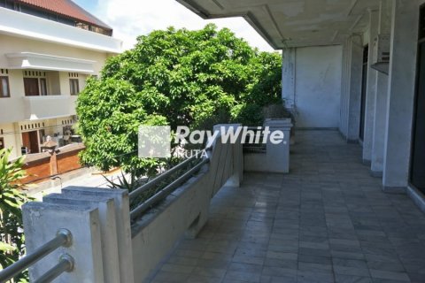 6 bedrooms House in Denpasar, Indonesia No. 23000 9