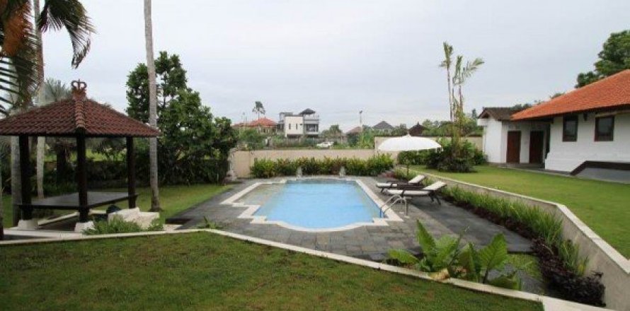 3 bedrooms Villa in Canggu, Indonesia No. 23006