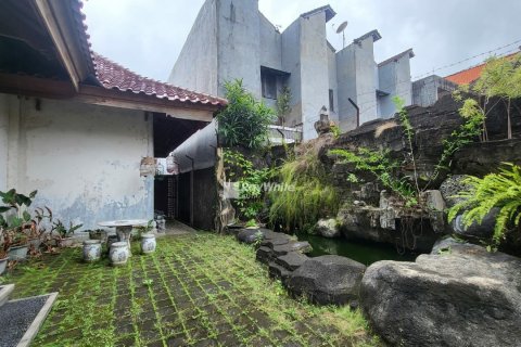 Land en Denpasar, Indonesia No. 22999 6