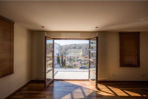 7 dormitorios House en Germasogeia, Cyprus No. 30820 12