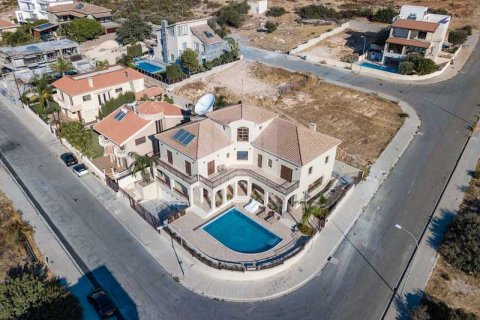 7 dormitorios House en Germasogeia, Cyprus No. 30820 4