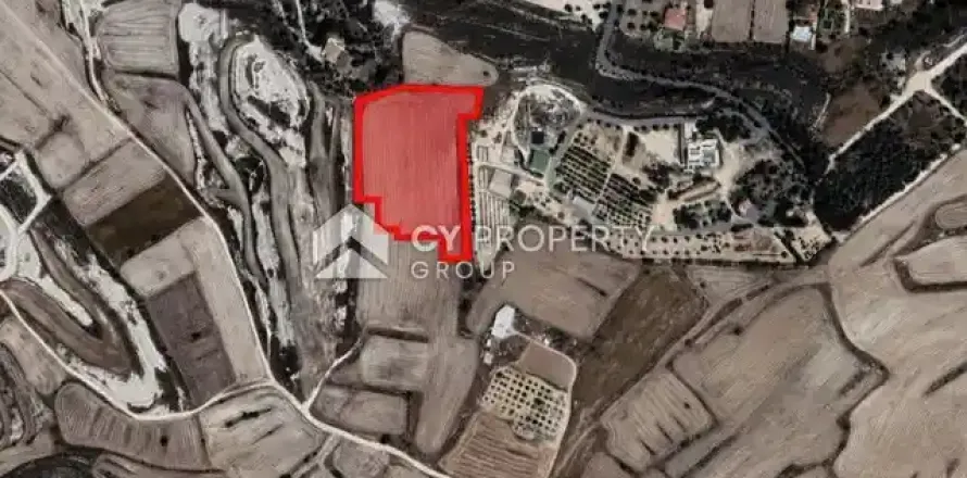 13713m² Land en Larnaca, Cyprus No. 36411