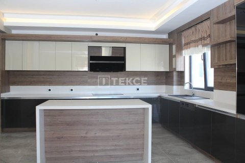 4+1 Appartement à Ankara, Turkey No. 11731 10