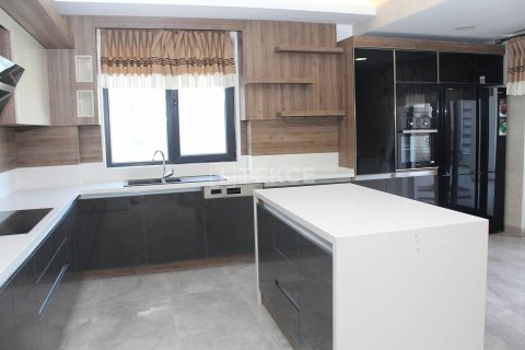 4+1 Appartement à Ankara, Turkey No. 11731 8