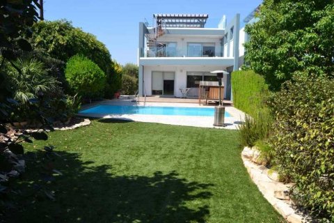 6 bedrooms Villa in Pervolia, Cyprus No. 71664 2