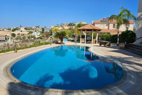 5 bedrooms Villa in Agios Tychonas, Cyprus No. 39439 16