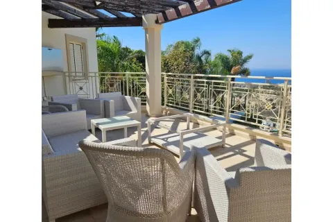 5 bedrooms Villa in Agios Tychonas, Cyprus No. 39439 3