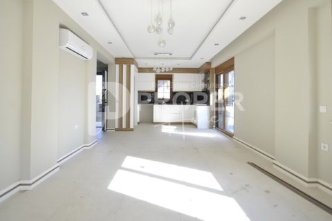 3+1 Villa in Kemer, Turkey No. 11684 4