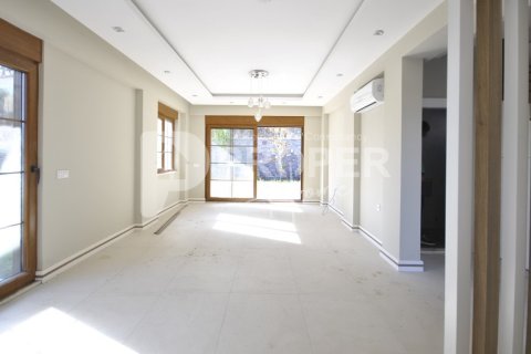 3+1 Villa in Kemer, Turkey No. 11684 8