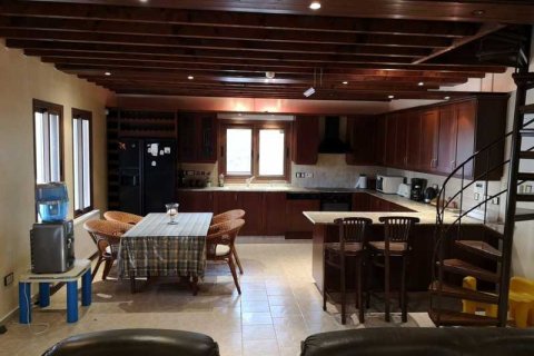 4 bedrooms House in Pissouri, Cyprus No. 39362 14